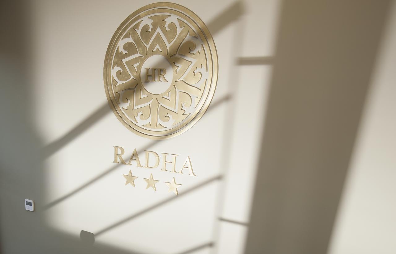 Hotel Radha L'Hospitalet de Llobregat Esterno foto